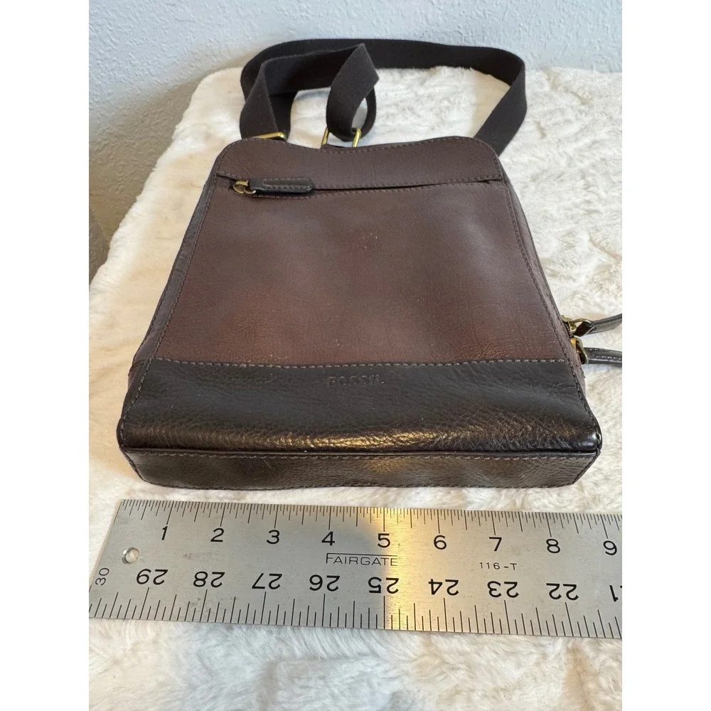 Fossil Mens Brown Rory Leather Courier Crossbody Messenger Bag Two Tone Small